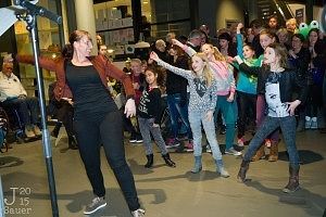 Flashmob opening Serviceplein Dronten