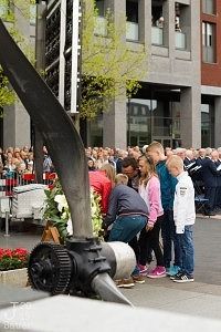 kranslegging dodenherdenking Dronten 2015